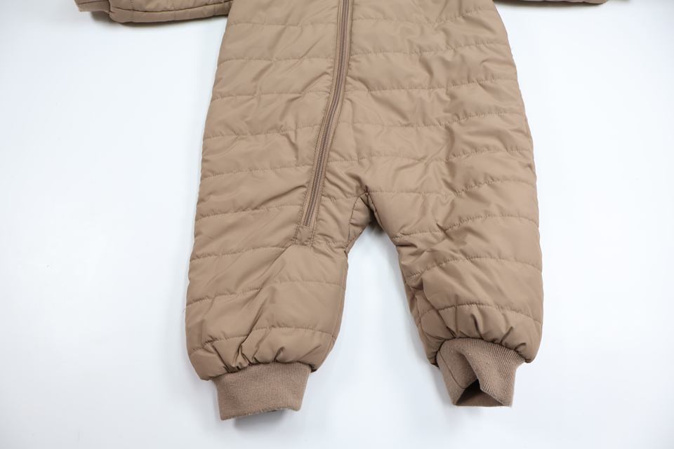 Fodrad overall från Little Me - Storlek 80 - Beige