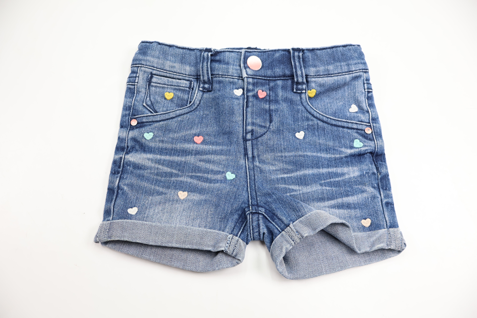 Jeansshorts med hjärtan från Name It - Storlek 98 - Denim