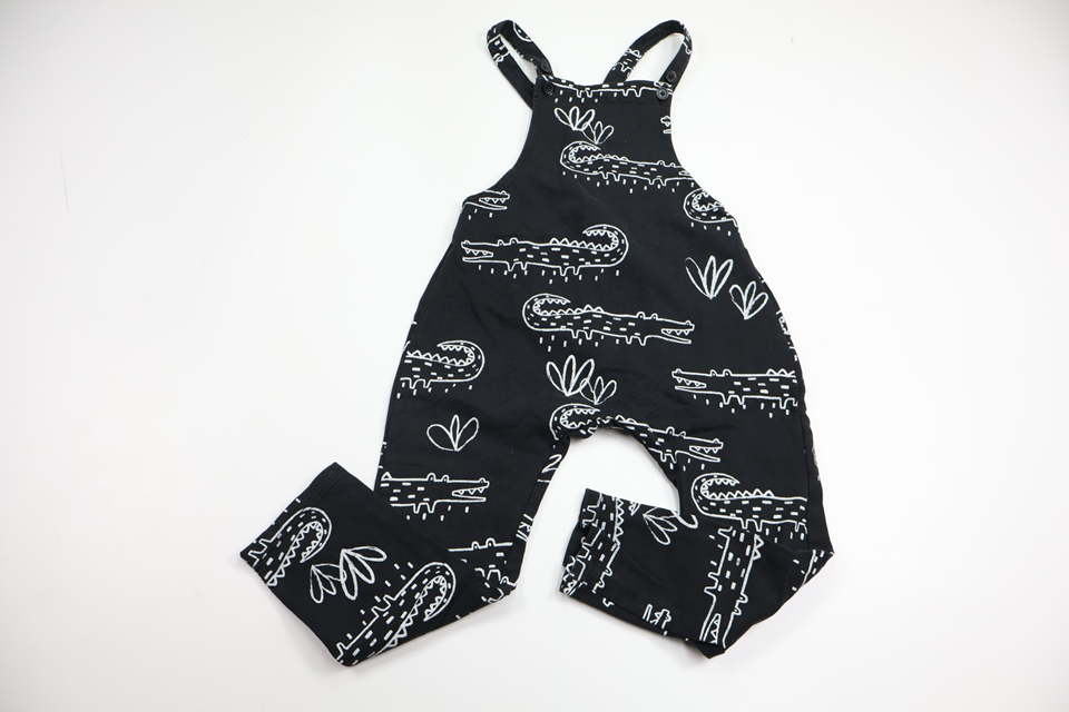 Dungarees from Lindex - Size 98 - Black