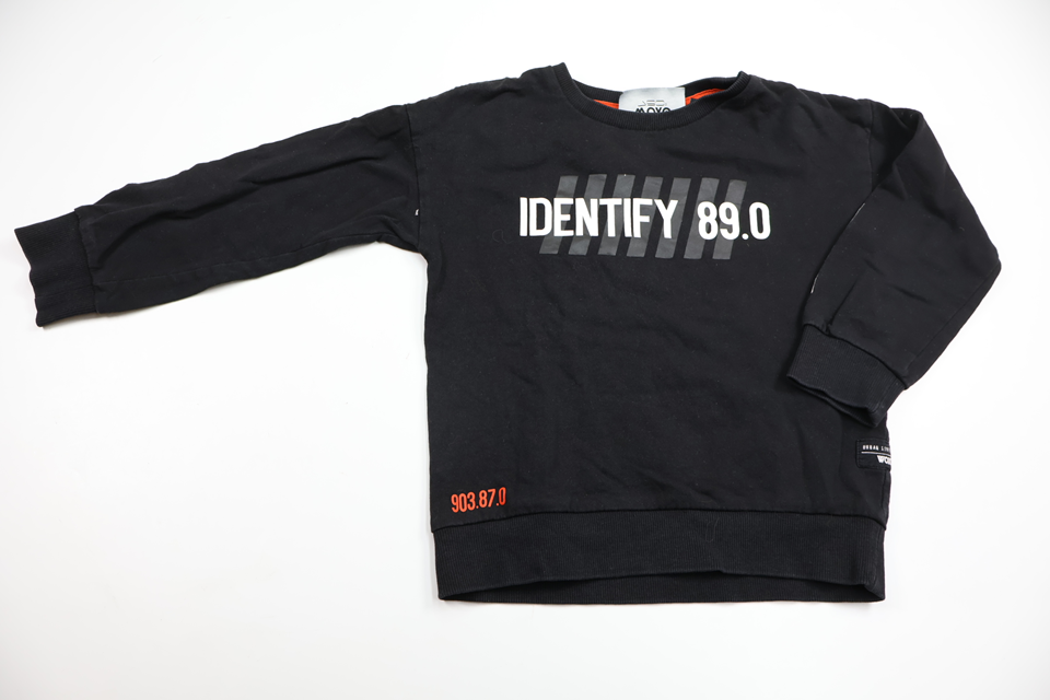 Sweatshirt från Woxo - Storlek 110/116 - Svart