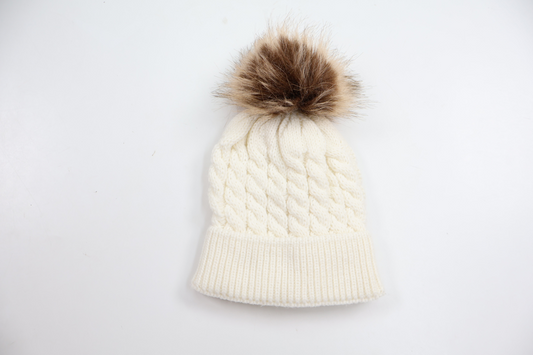 Knitted beanie with pompom from Okänt - Size 56/62 - Off-white