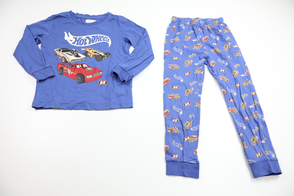 Pyjamas med Hot Wheels från Lindex - Storlek 110/116 - Blå
