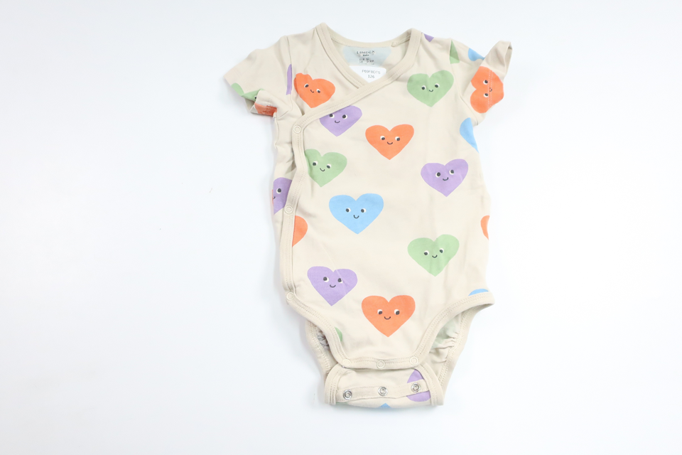 Wrap bodysuit with hearts from Lindex - Size 62 - Off-white