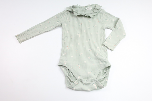 Ribbed floral bodysuit from Kappahl - Size 86 - Green