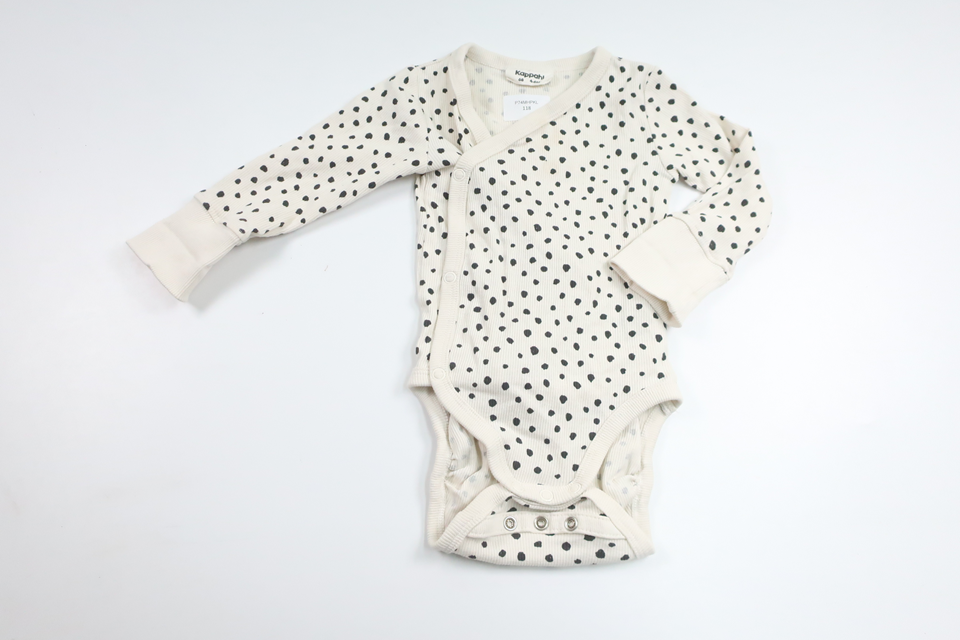 Ribbed polka dot wrap body from Kappahl - Size 68 - Off-white