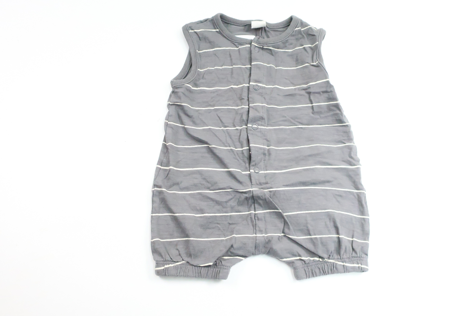 Striped jumpsuit from H&M - Size 68 - Gray