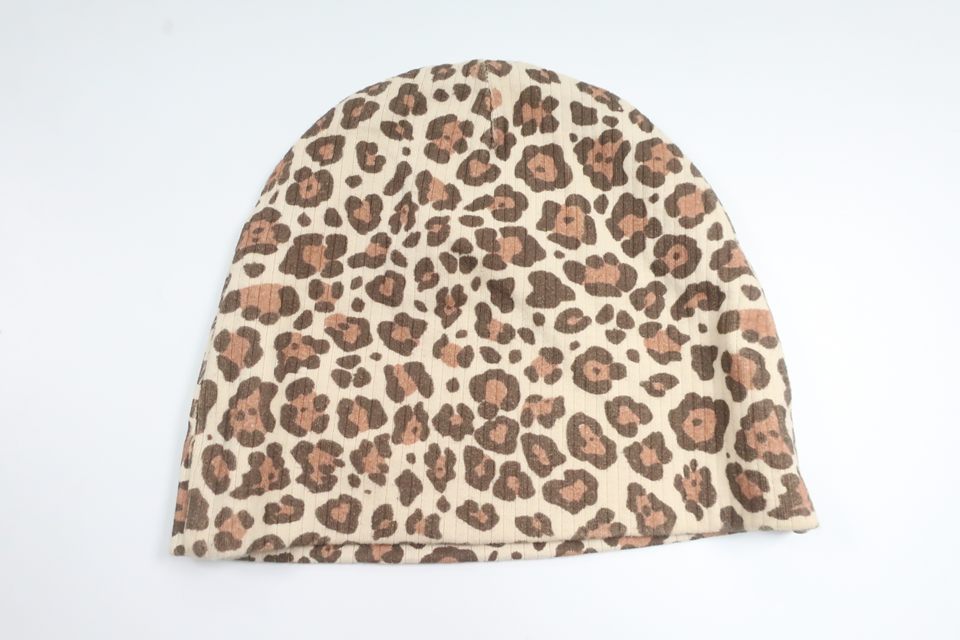 Leopard print beanie from Kuling - Size 48/50 - Beige