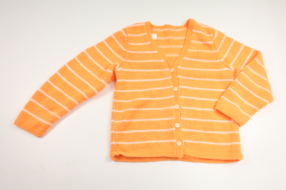 Knitted cardigan from Hemstickat - Size 122/128 - Orange