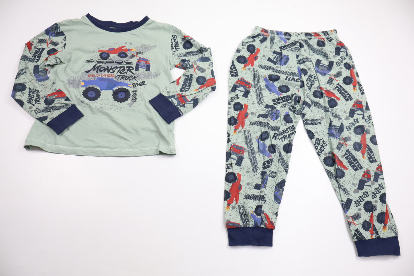 Tvådelad pyjamas från Softer Days - Storlek 110/116 - Grön