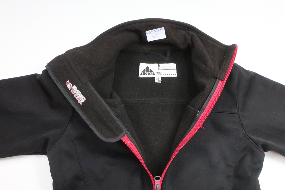 Softshell jacket from IKKI - Size 122/128 - Black