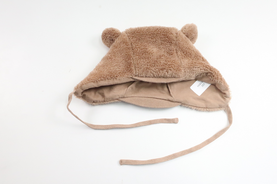 Fleece hat with ears from Åhléns - Size 38/40 - Beige