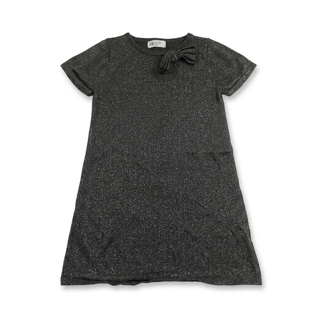 Klänning från H&M - Storlek 122/128 - Glittrig