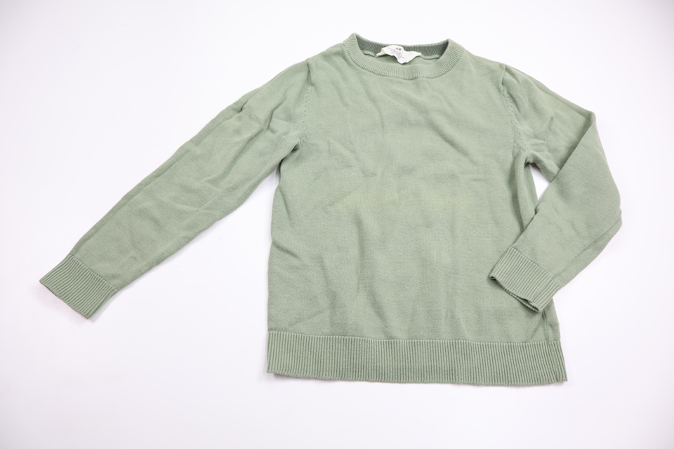 Knitted jumper from H&M - Size 122/128 - Green